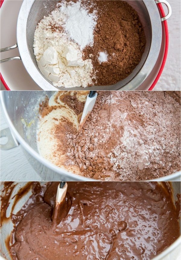 Смешиваем муку, какао, соль и разрыхлитель. Соединяем сухую смесь и взбитую масляную. Перемешиваем до однородной массы. Выкладываем тесто в форму и выпекаем 30 минут или пока зубочистка выходит чистая.